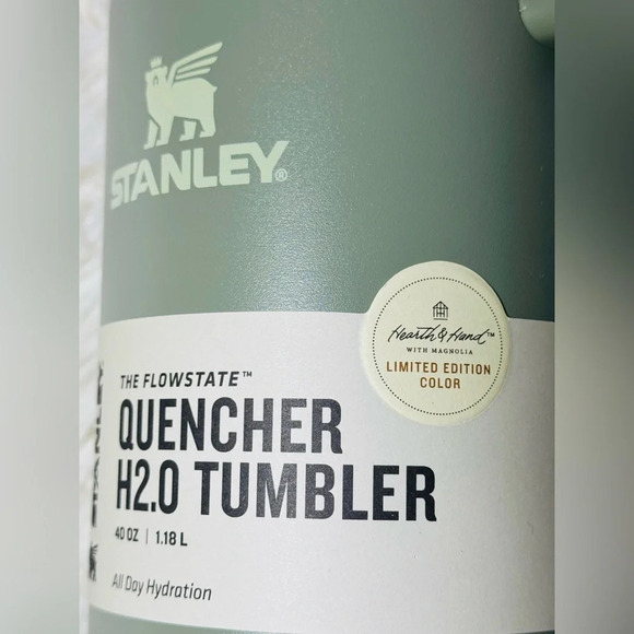 Stanley Tumbler 40oz Quencher Hearth & Hand with Magnolia Restful Green - Picture 5 of 17